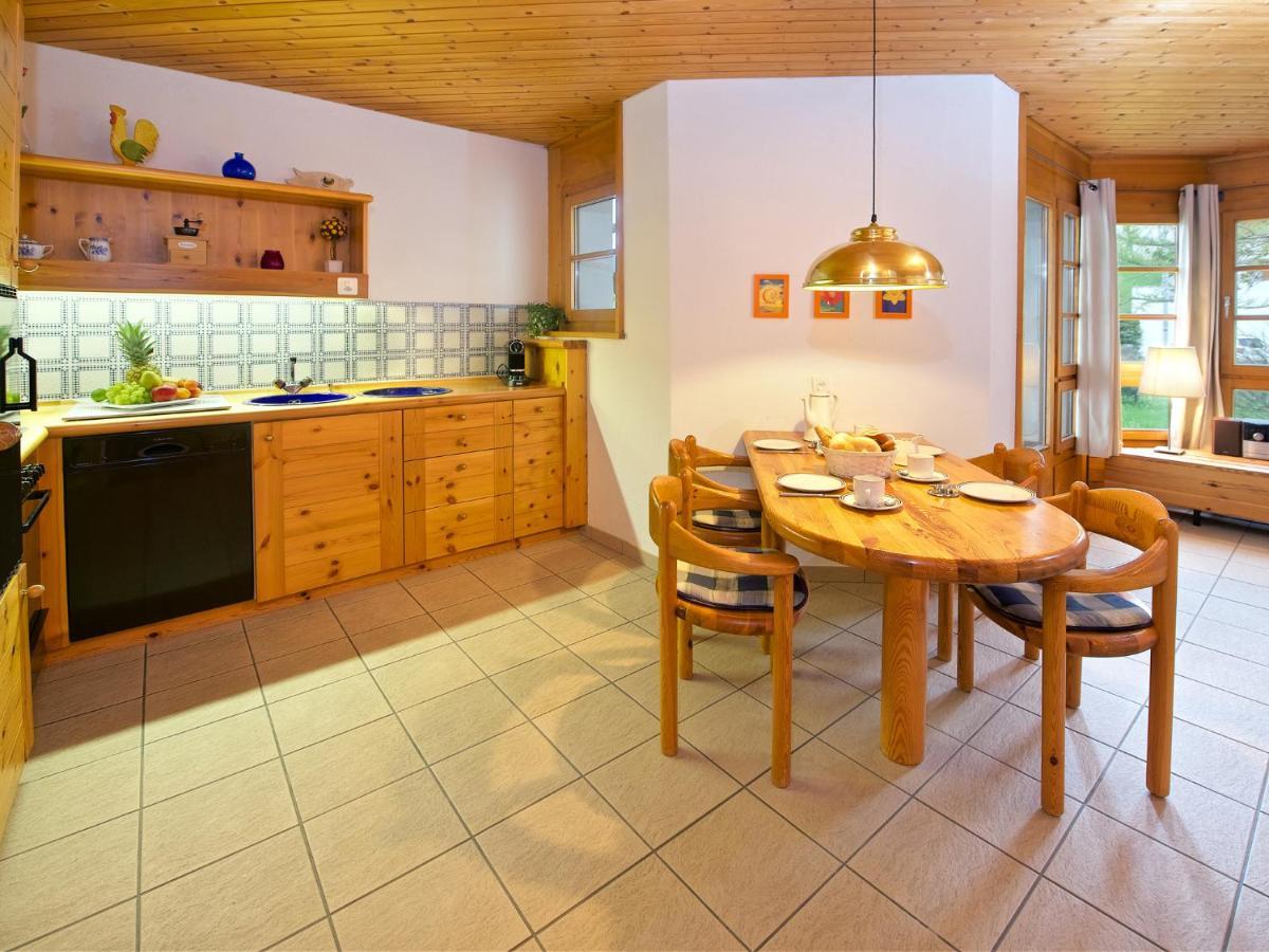 Schweizerhof Ferienwohnungen Lenzerheide 5 객실 사진